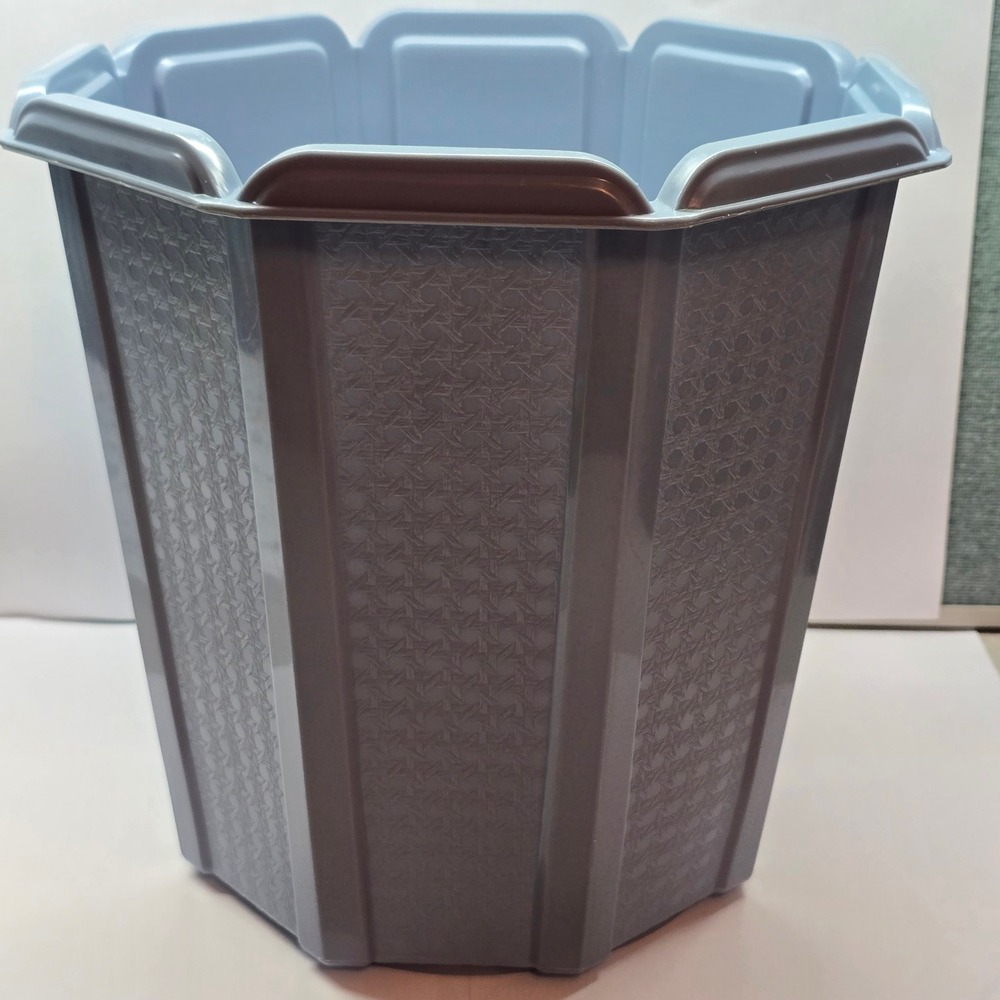 Rubbermaid 2945 Octagonal Wastebasket Trash Can Grey Plastic Textured Weave 11in